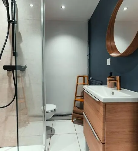 Cocon Clermontois - Moderne Et Cosy *